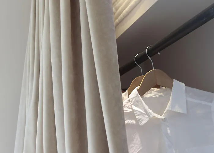 Apartment Rambla 102 *
