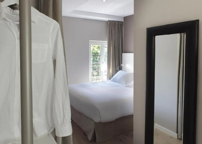 Apartmán Rambla 102 *